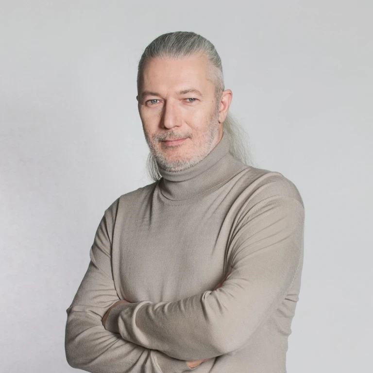 Presenter cover image
