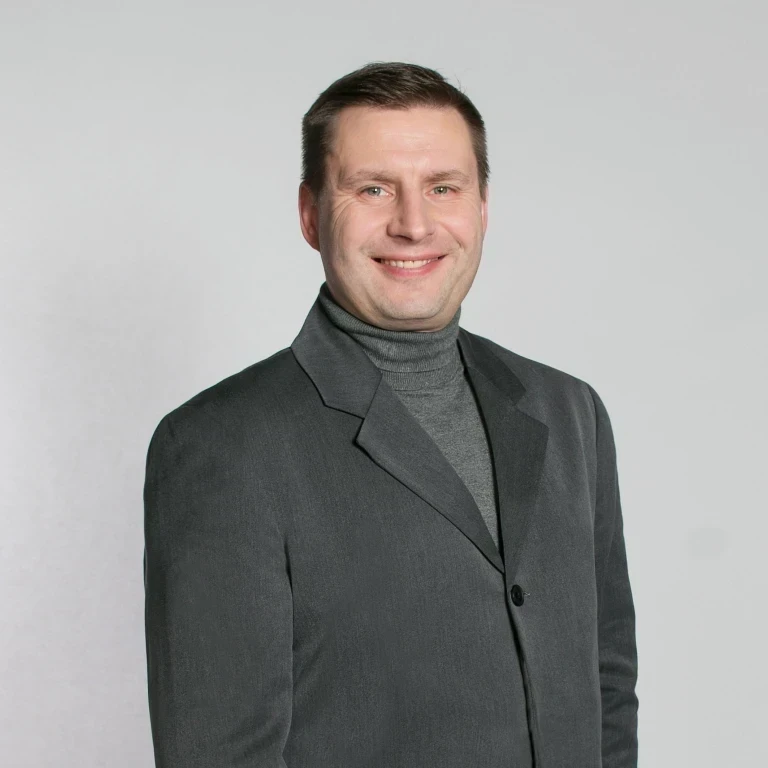 Presenter cover image